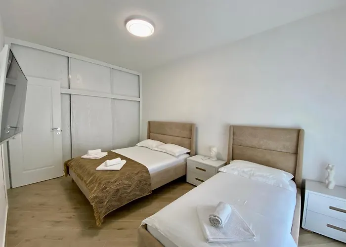 Luxury Sea Side Apartment